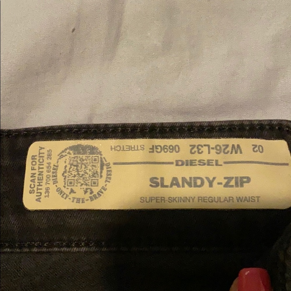 $200 - Picture 4 of 7